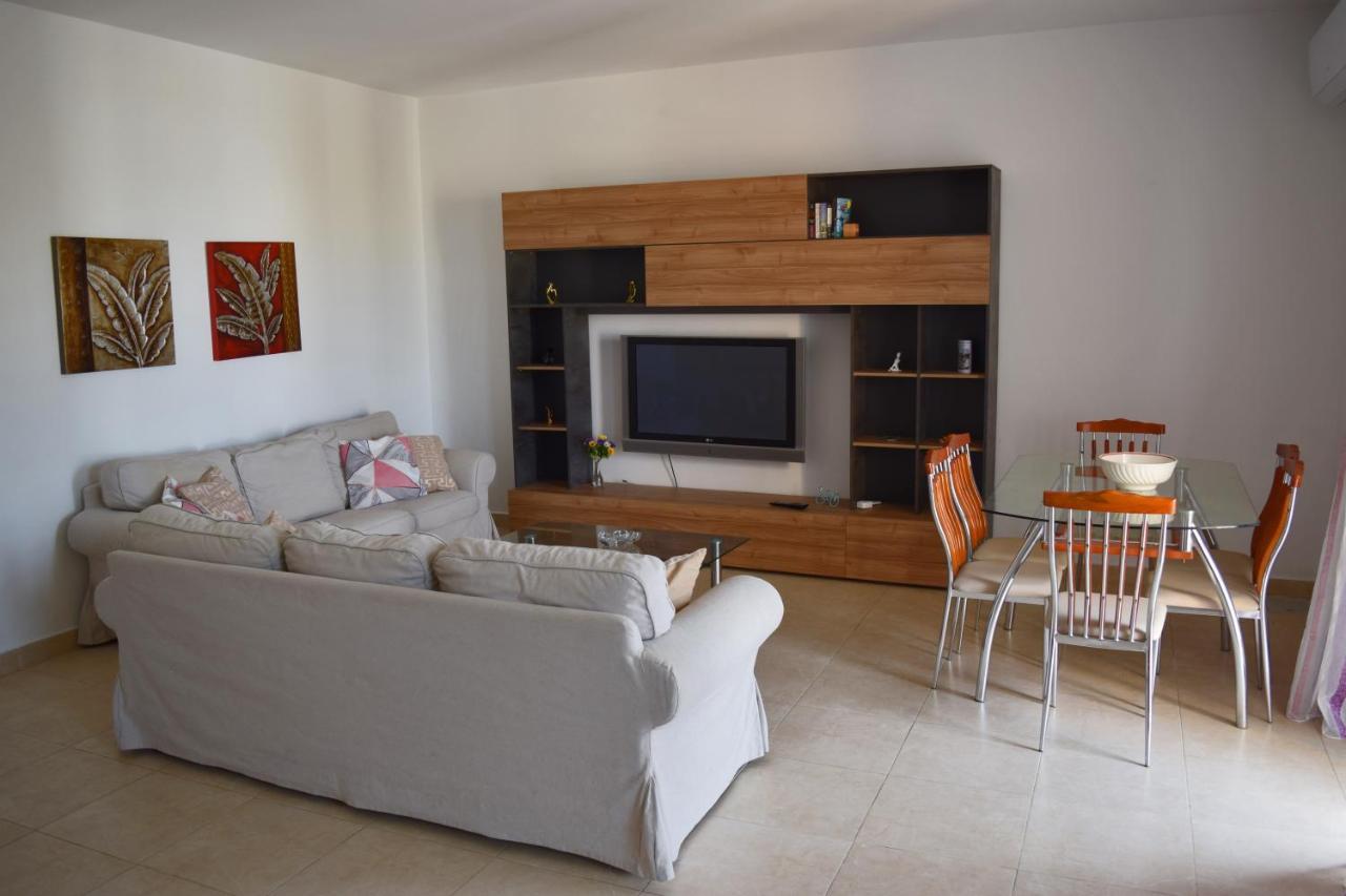 Da Vinci 3 Bedroom Apartment Мелліха Екстер'єр фото